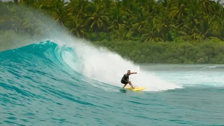 Surfing Maldives The Ultimate Oceanic Adventure